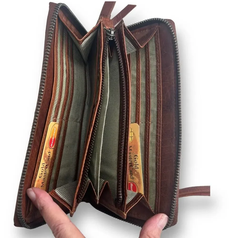 Spikes and Sparrow Brandy Brown Leather Aspen Wristlet Zip Wallet RFID Protected